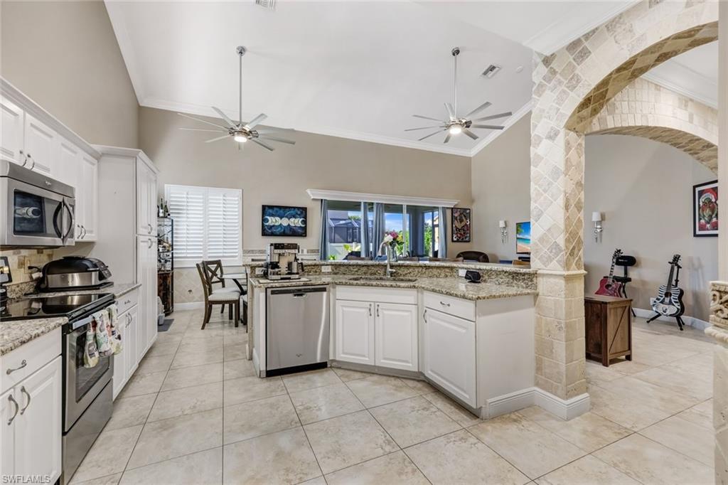 PEBBLEBROOKE LAKES - Residential