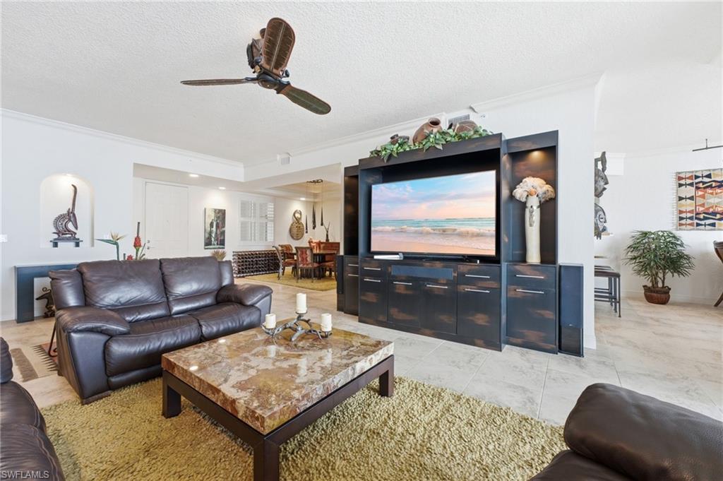 THE SHORES - Residential