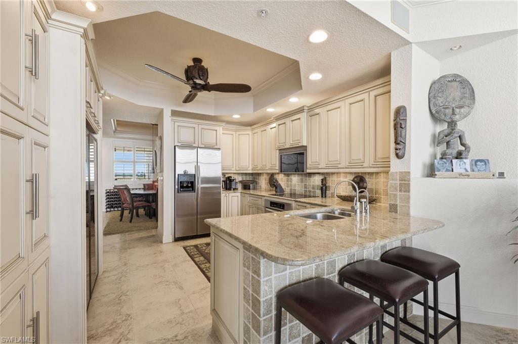 THE SHORES - Residential