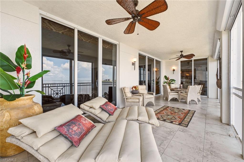 THE SHORES - Residential