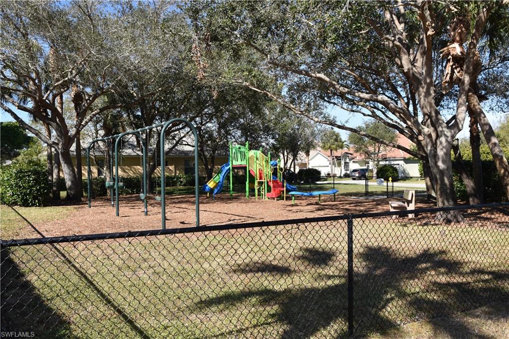PEBBLEBROOKE LAKES - Residential