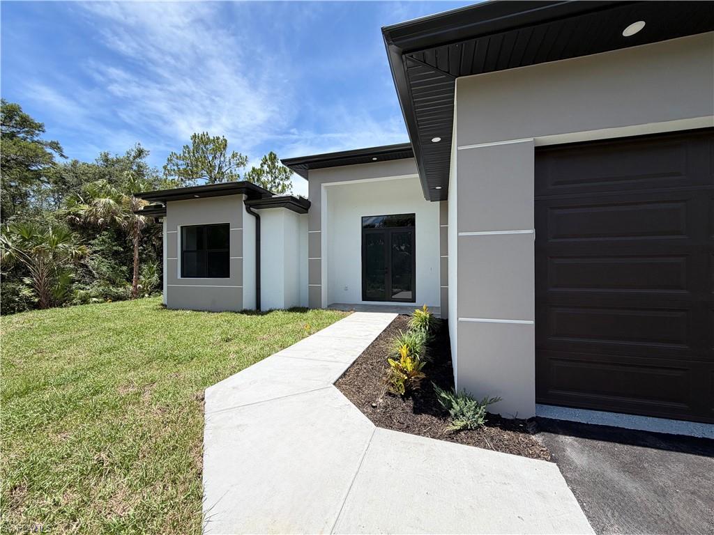 GOLDEN GATE ESTATES - Residential