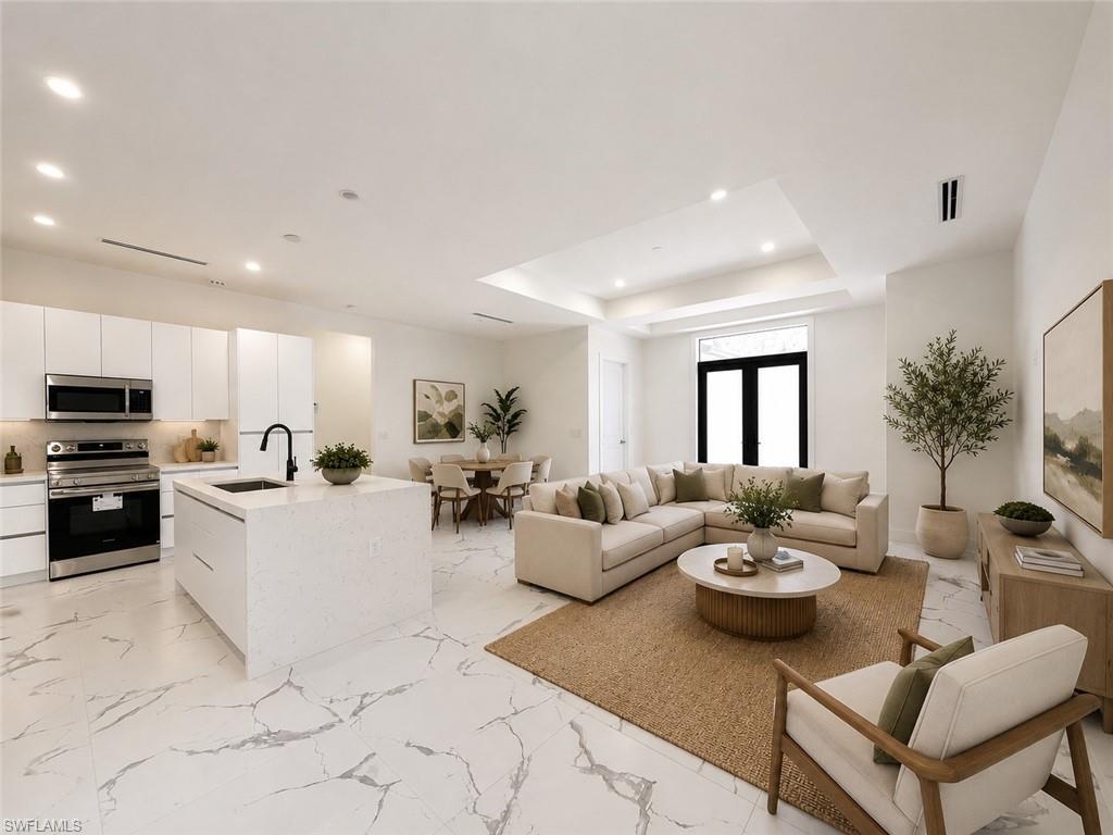 GOLDEN GATE ESTATES - Residential