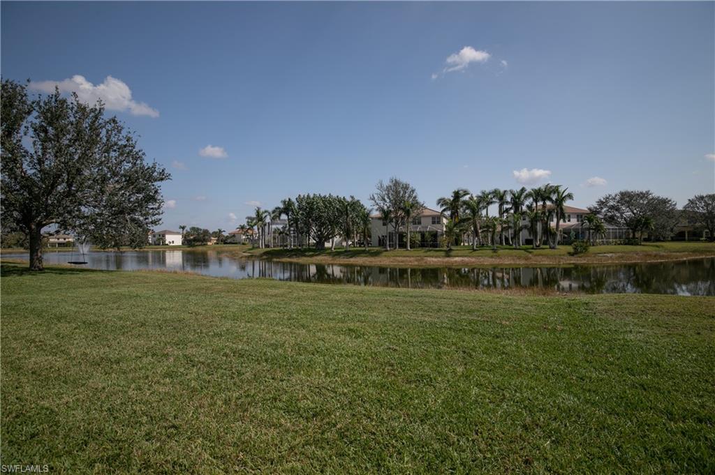 CORAL LAKES - Residential