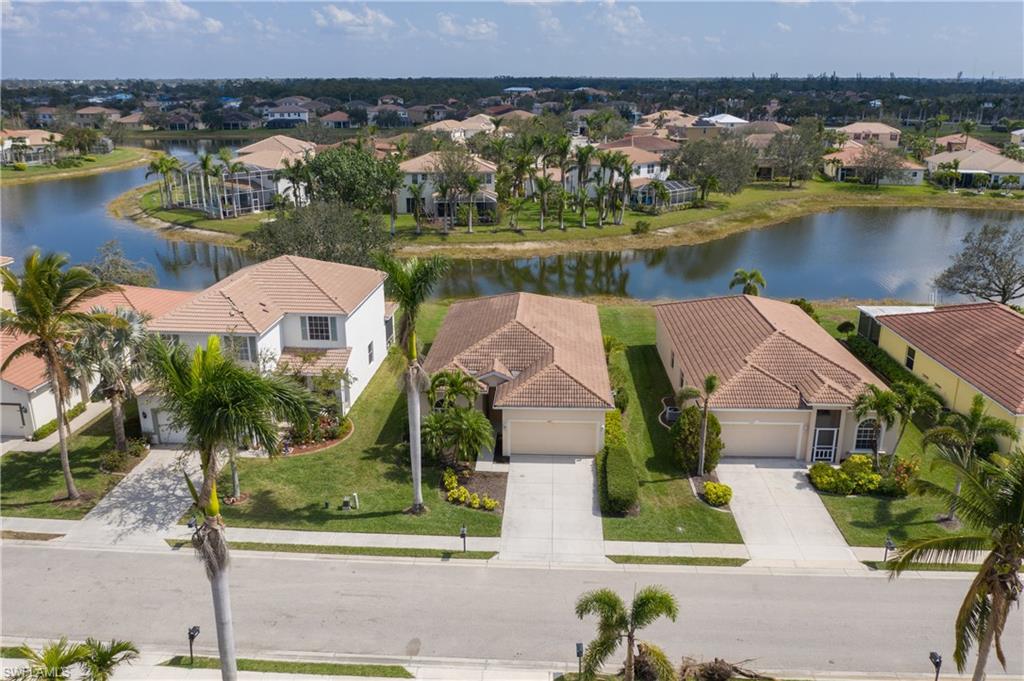 CORAL LAKES - Residential
