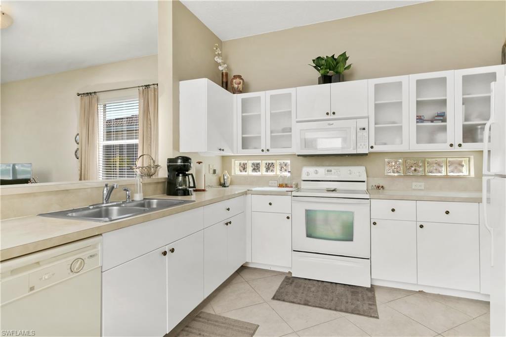 CORAL LAKES - Residential