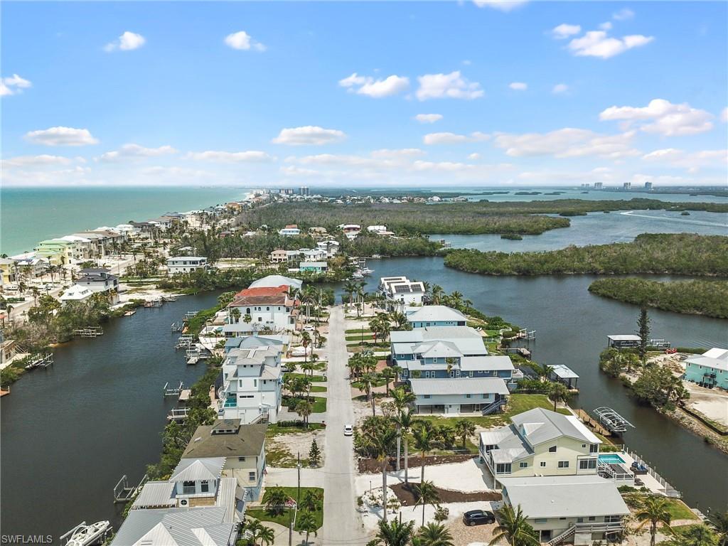 BONITA BEACH - Land