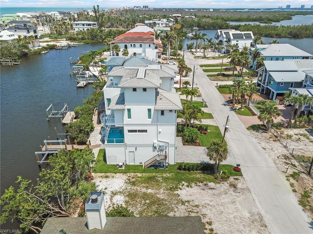 BONITA BEACH - Land