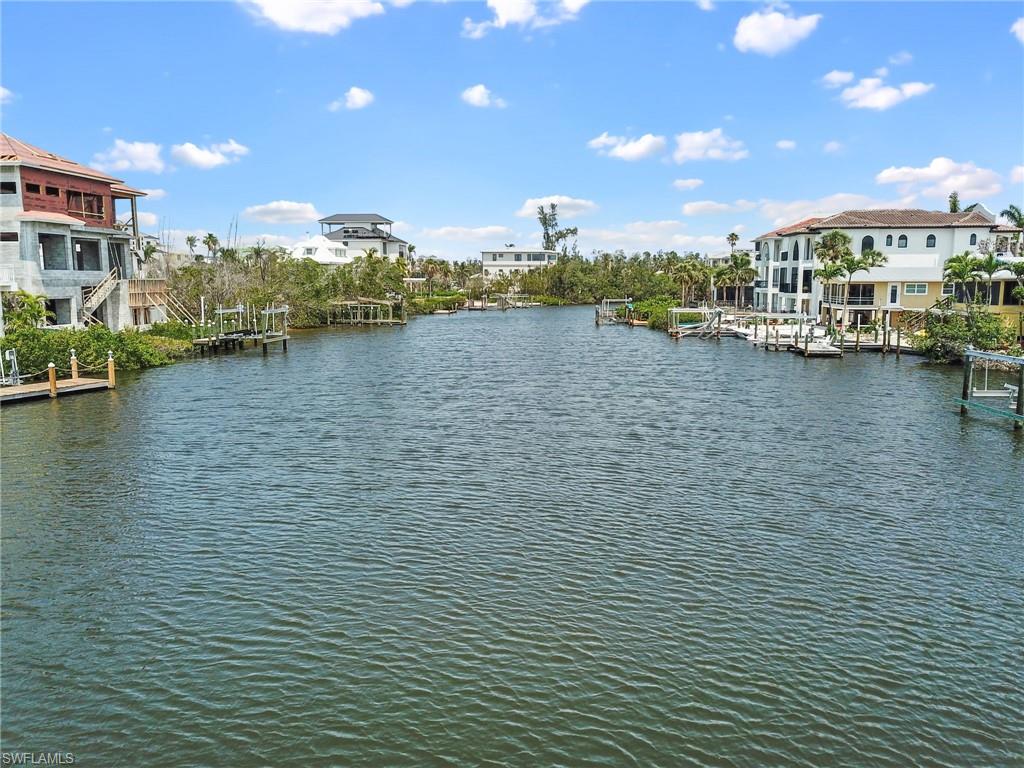 BONITA BEACH - Land