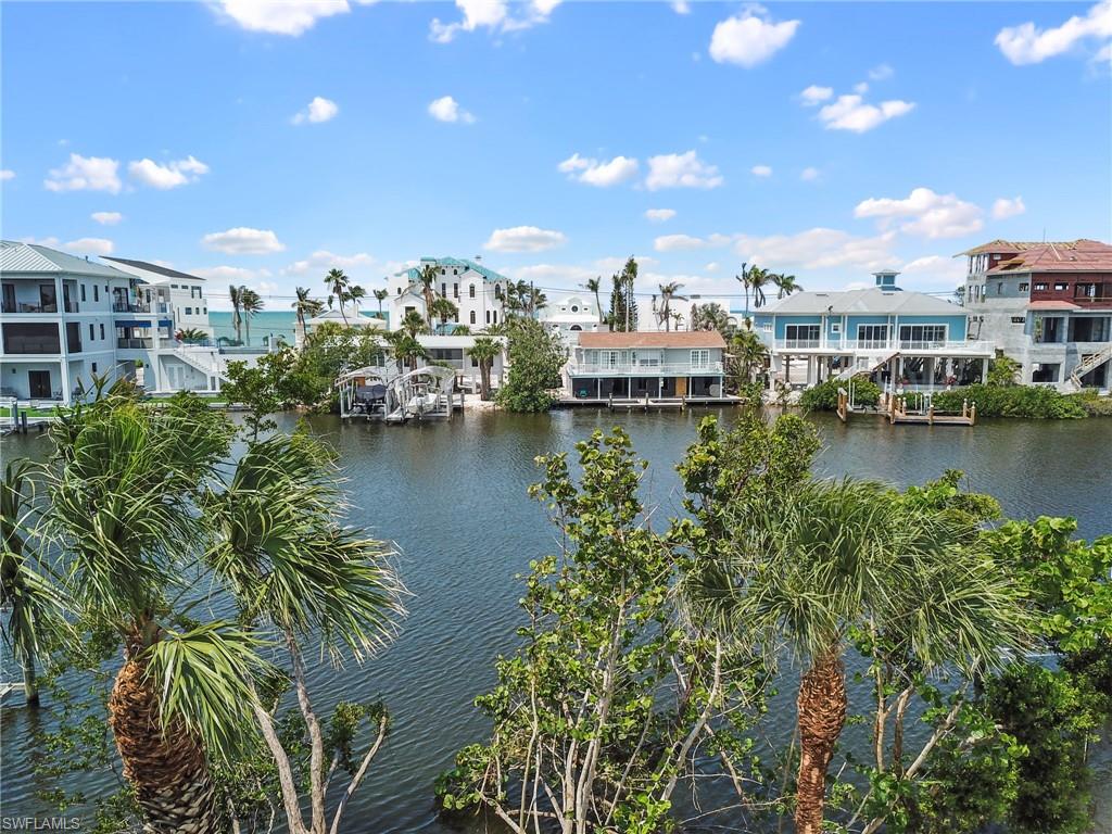 BONITA BEACH - Land