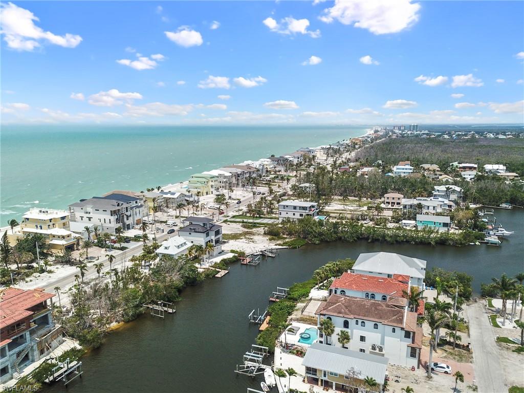 BONITA BEACH - Land