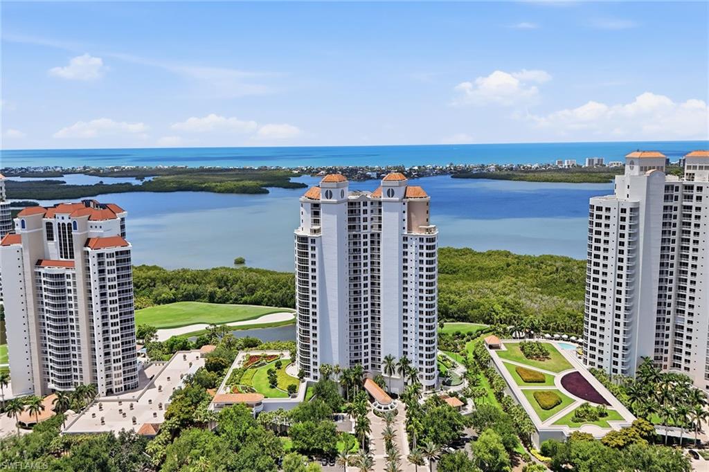 ESTANCIA - Residential