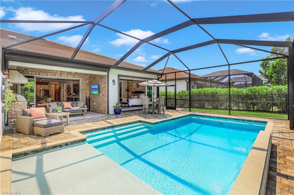 RIVERSIDE AVENUE VILLAS - Residential
