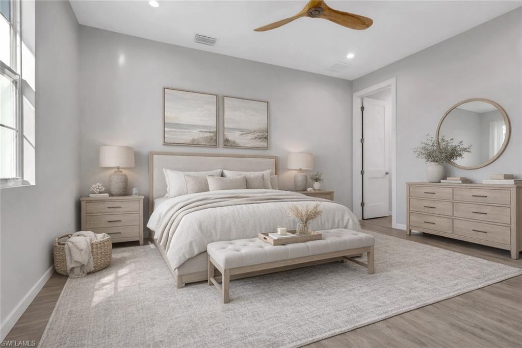NAPLES VILLAS - Residential Income