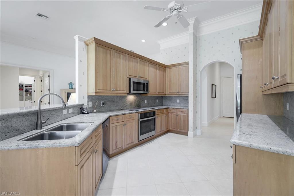 AUDUBON COUNTRY CLUB - Residential