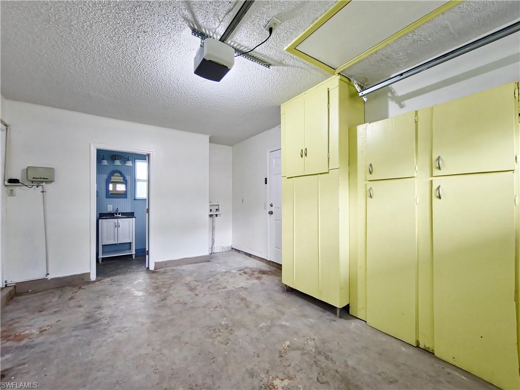 NOT APPLICABLE - Residential Lease