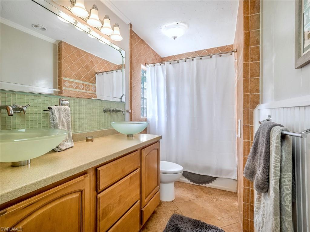 COCONUT GROVE - Residential
