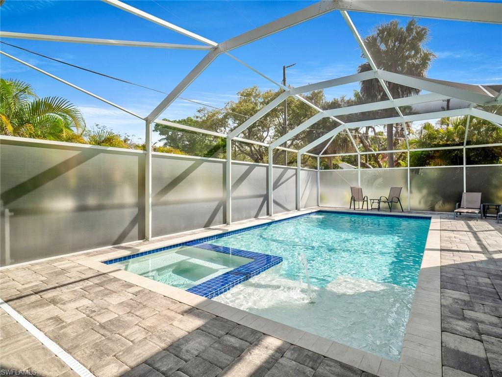 COCONUT GROVE - Residential