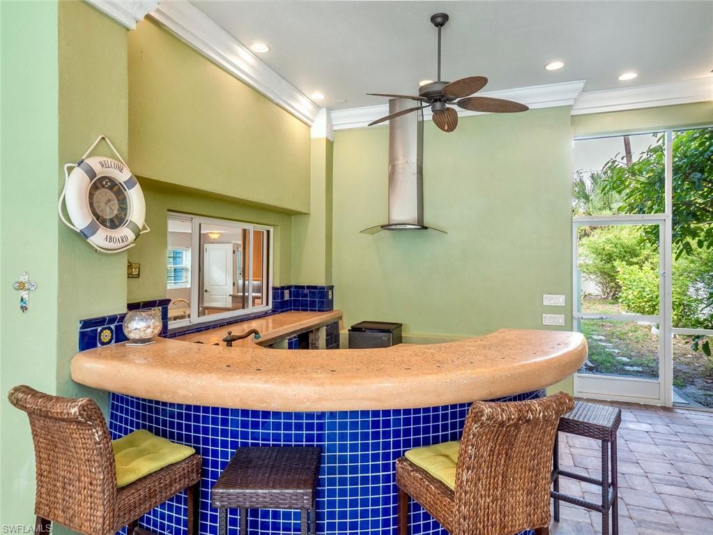 COCONUT GROVE - Residential