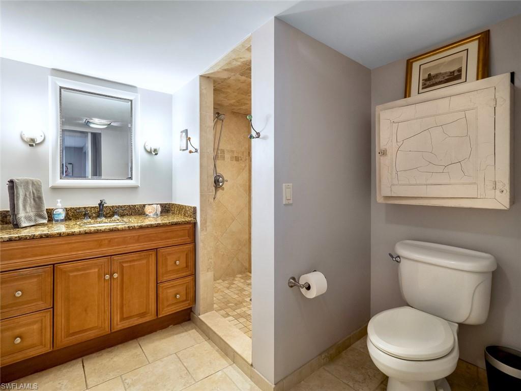 COCONUT GROVE - Residential