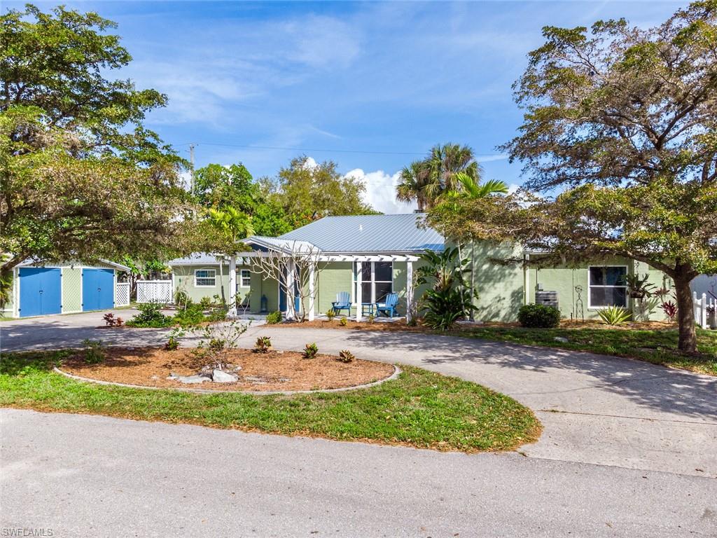 COCONUT GROVE - Residential