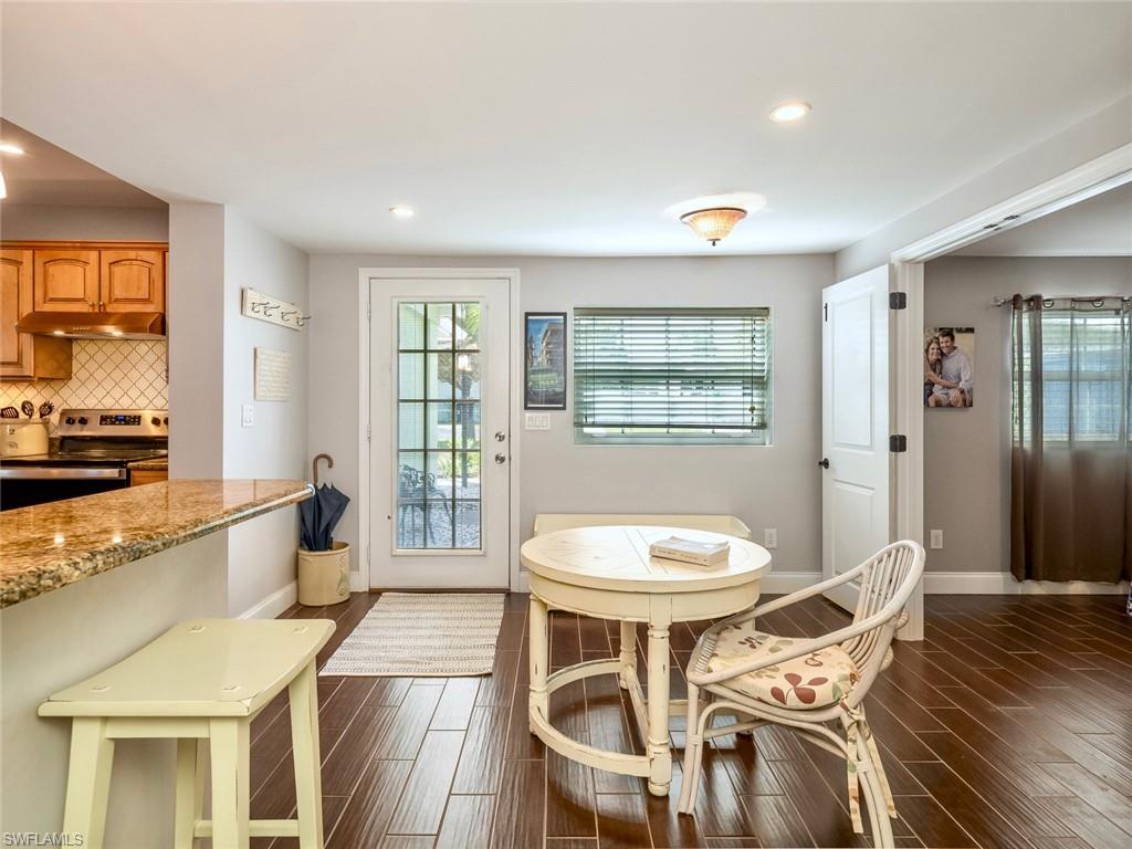 COCONUT GROVE - Residential