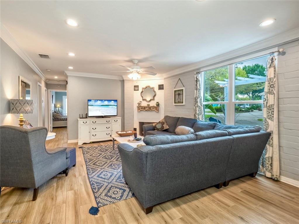 COCONUT GROVE - Residential