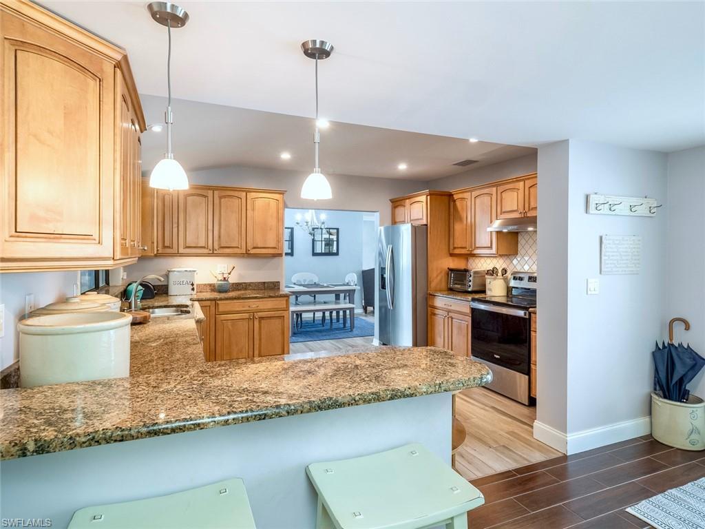 COCONUT GROVE - Residential