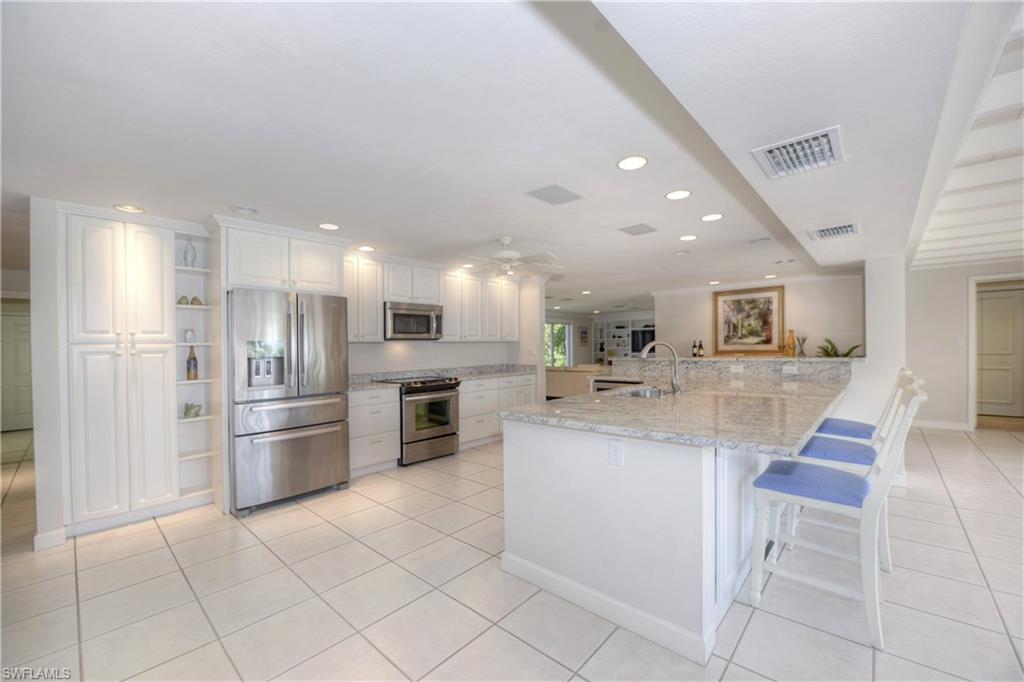AQUALANE SHORES - Residential