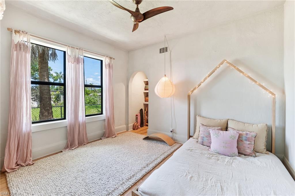 FOLEYS HIGHLAND PARK - Residential