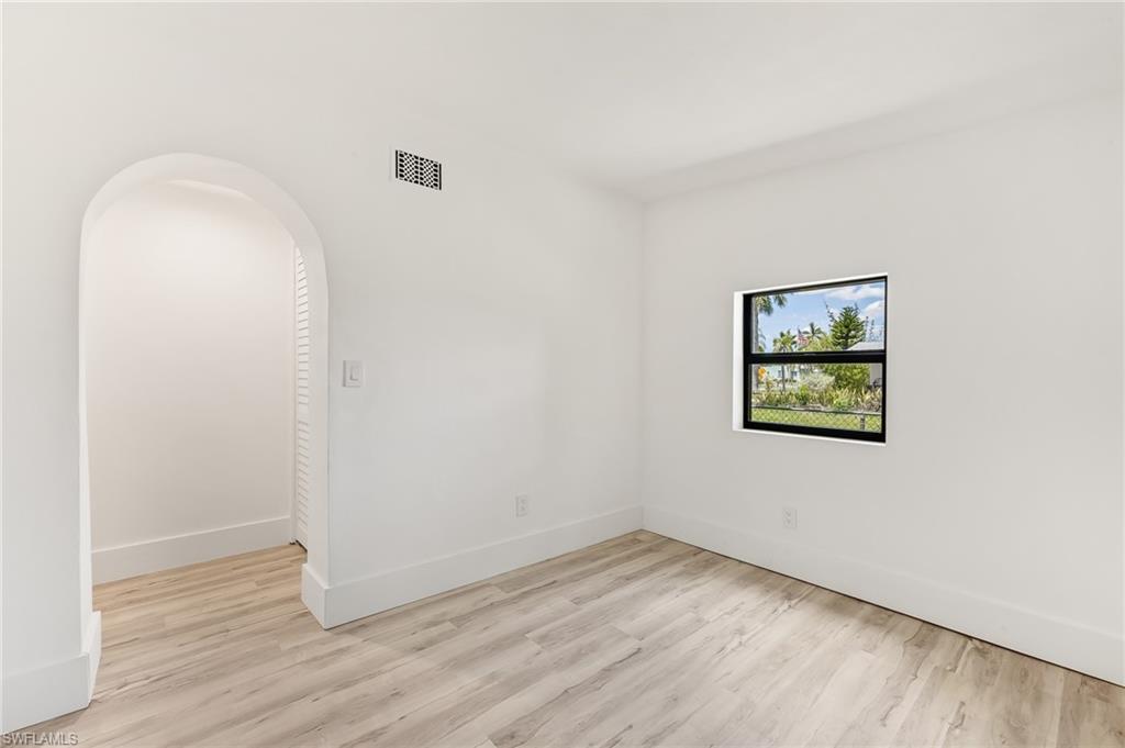 FOLEYS HIGHLAND PARK - Residential