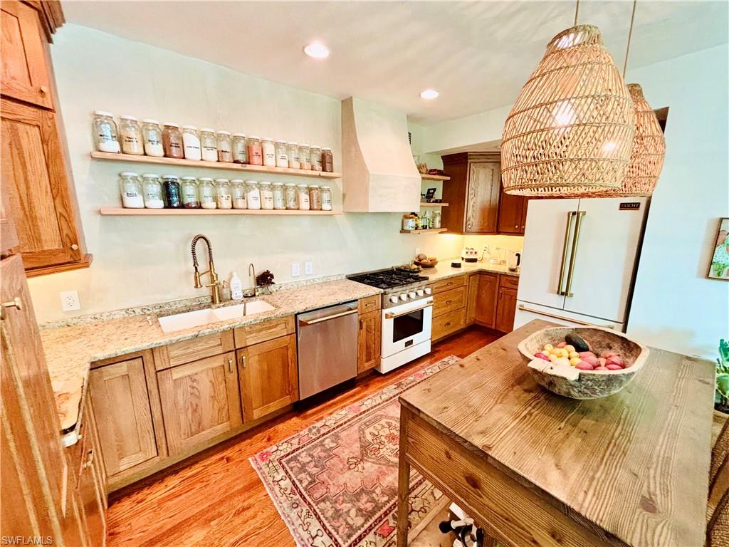 FOLEYS HIGHLAND PARK - Residential