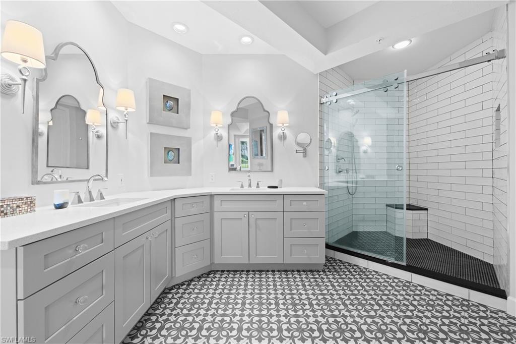 COLONADE - Residential Lease