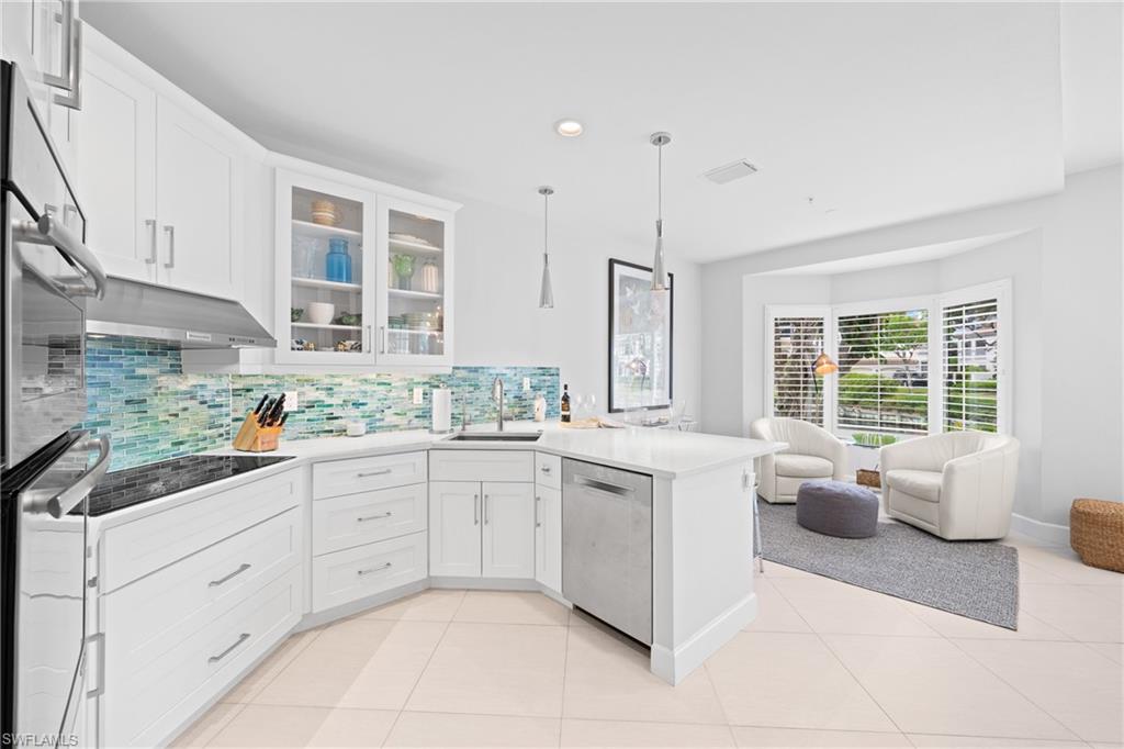 COLONADE - Residential Lease