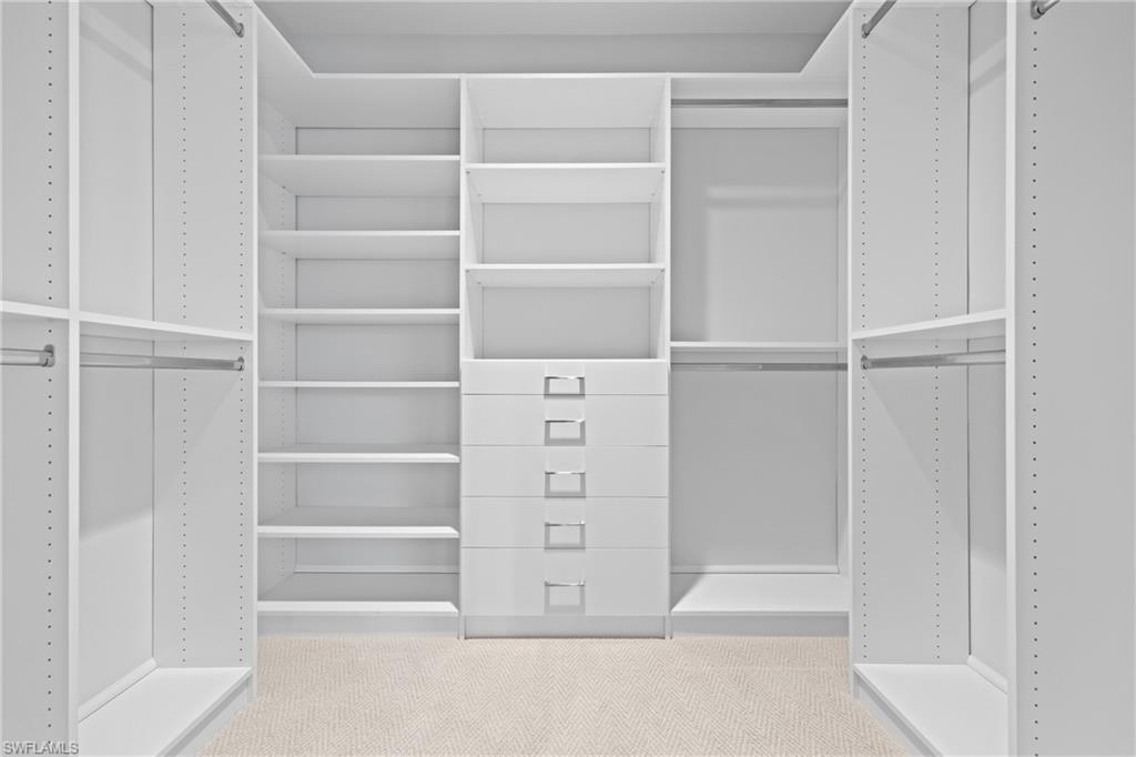 COLONADE - Residential Lease