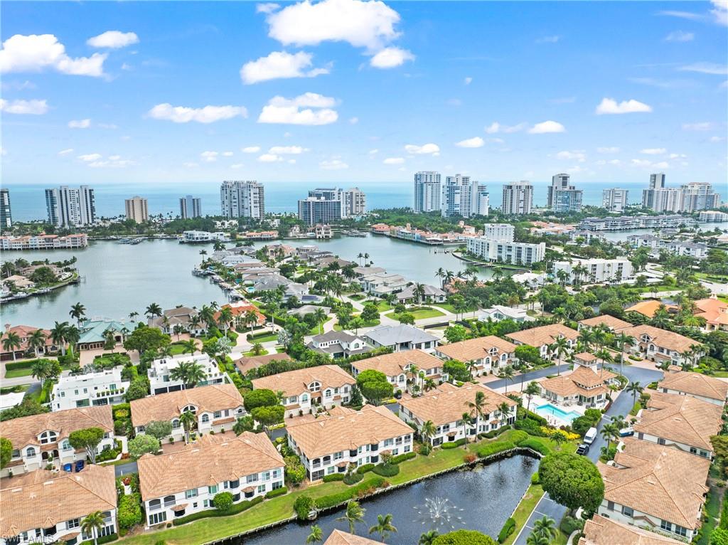 COLONADE - Residential Lease