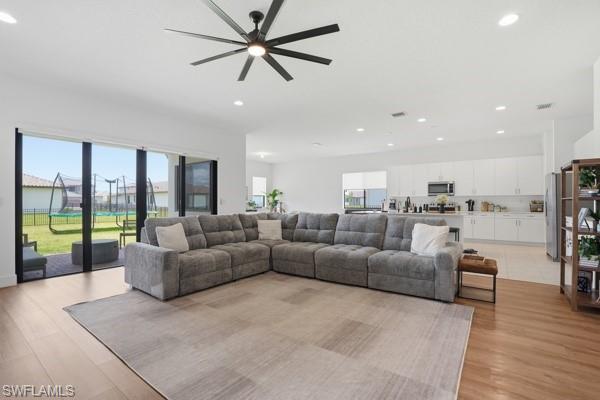 MAPLE RIDGE - Residential