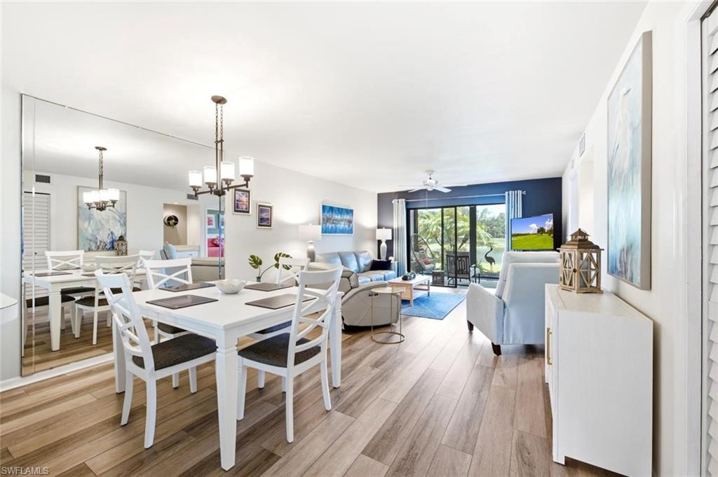 COUNTRY MANOR - Residential