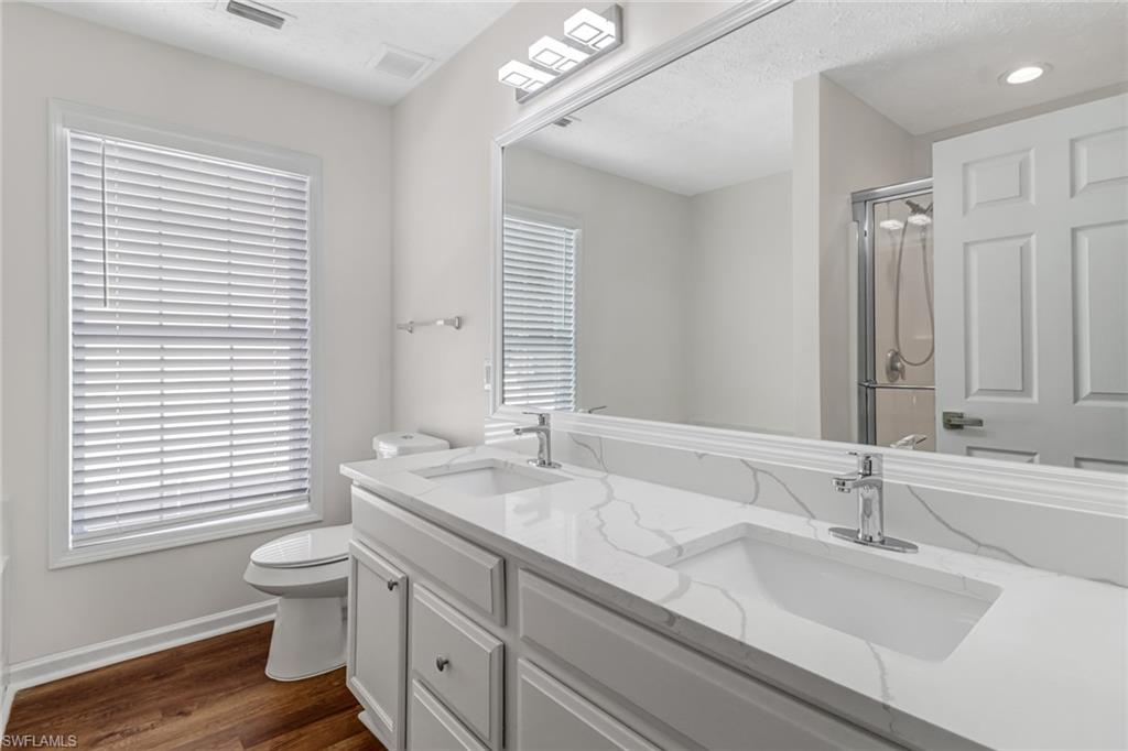 LEAWOOD LAKES - Residential