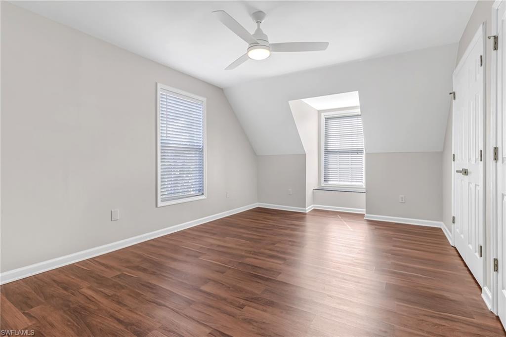 LEAWOOD LAKES - Residential