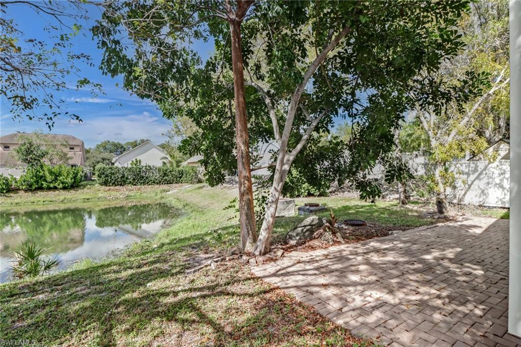 LEAWOOD LAKES - Residential