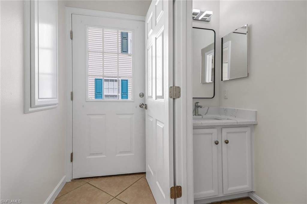 LEAWOOD LAKES - Residential