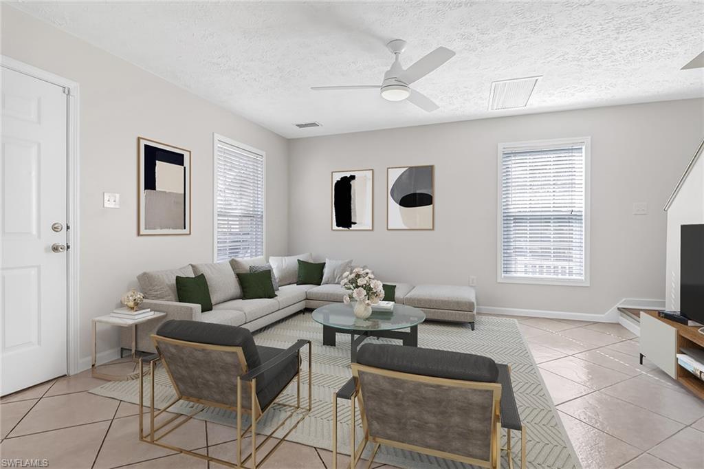 LEAWOOD LAKES - Residential