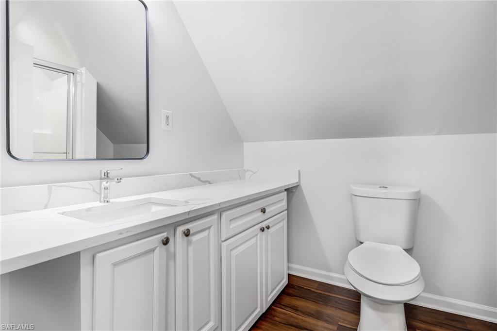 LEAWOOD LAKES - Residential