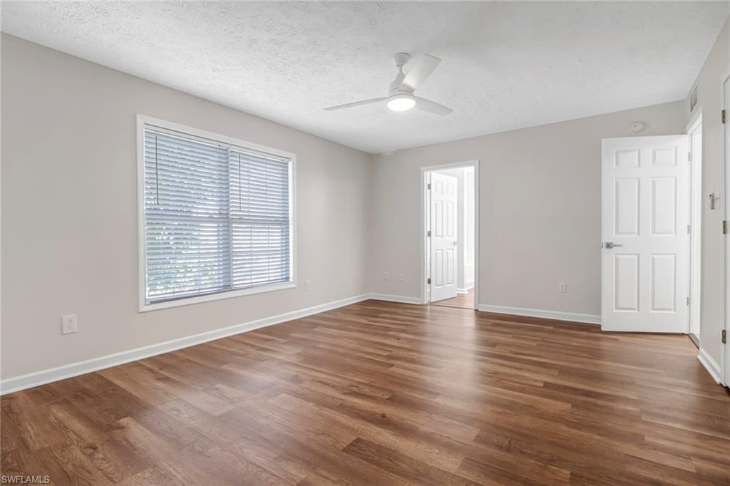 LEAWOOD LAKES - Residential
