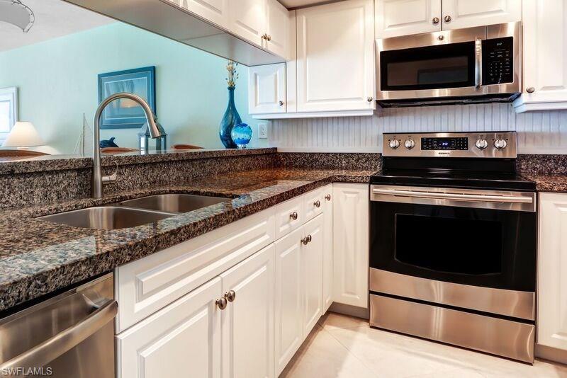 SEASCAPE CONDO - Residential
