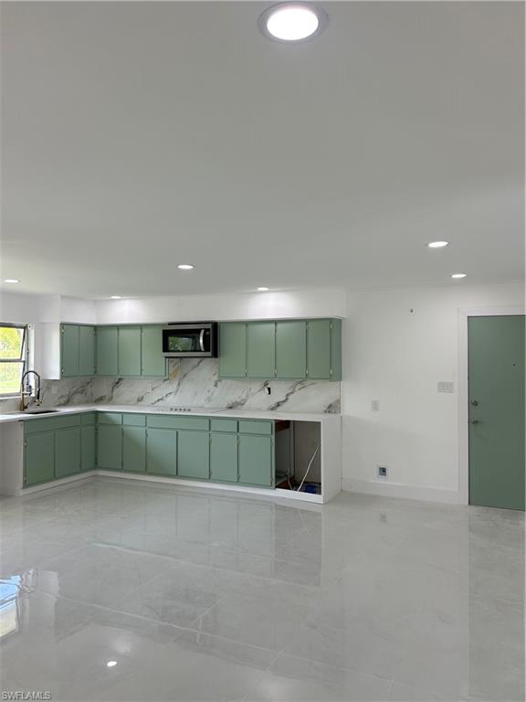 VALENCIA TERRACE - Residential Lease