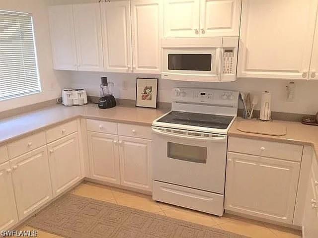 GOLDEN GATE ESTATES - Residential Lease