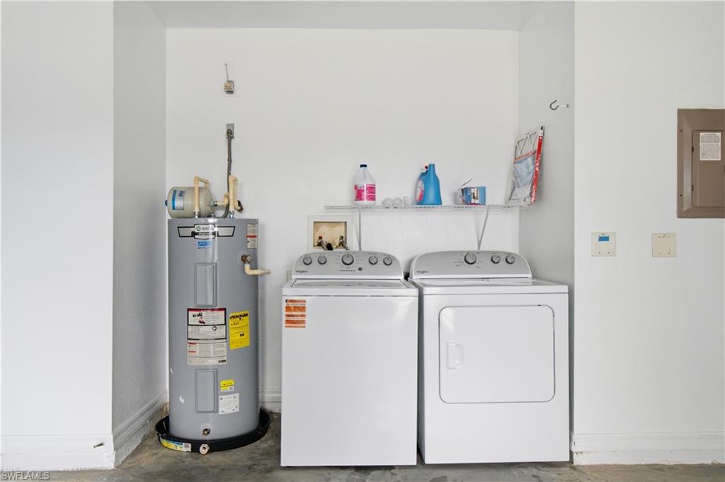 CAPE CORAL - Residential Lease
