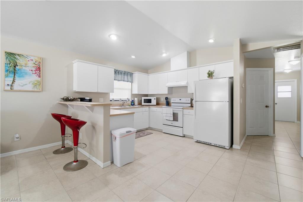 CAPE CORAL - Residential Lease